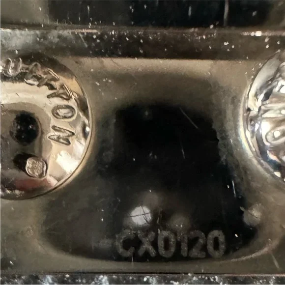 Louis Vuitton Taiga Collier Pochette Cles Neck Strap - Picture 7 of 9